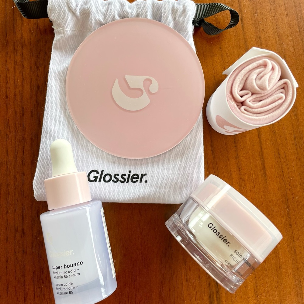 Mini travel size Glossier skincare essentials!
